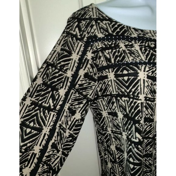 Lucky Brand Hatch Print Top Blouse Women’s Sz MEDIUM Black Ivory Crochet Trim - Picture 4 of 11